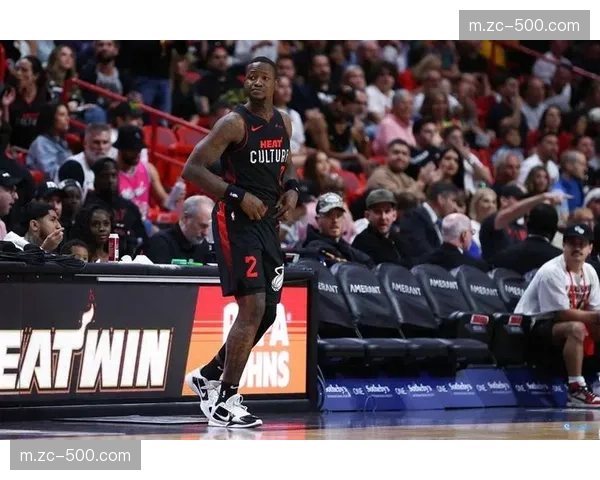 骑士比克斯塔夫关键时刻决策正确 通过针对性战术安排锁定比赛胜利